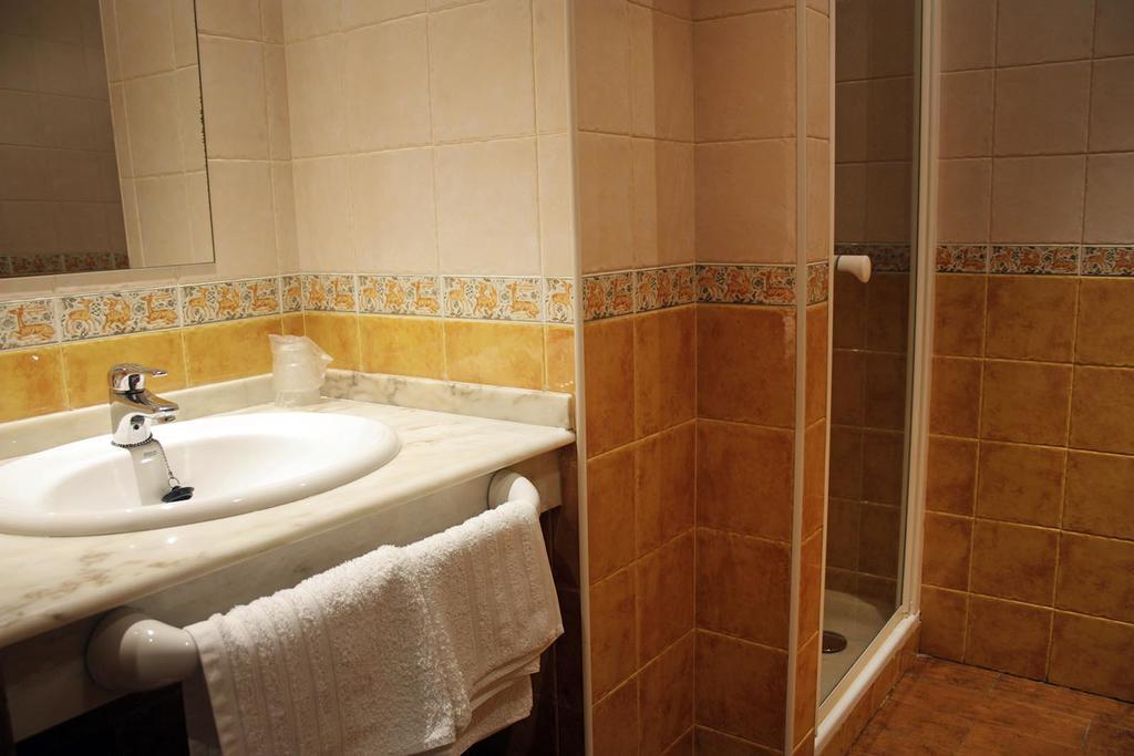 Hostal El Aparcamiento 호텔 루아카 외부 사진